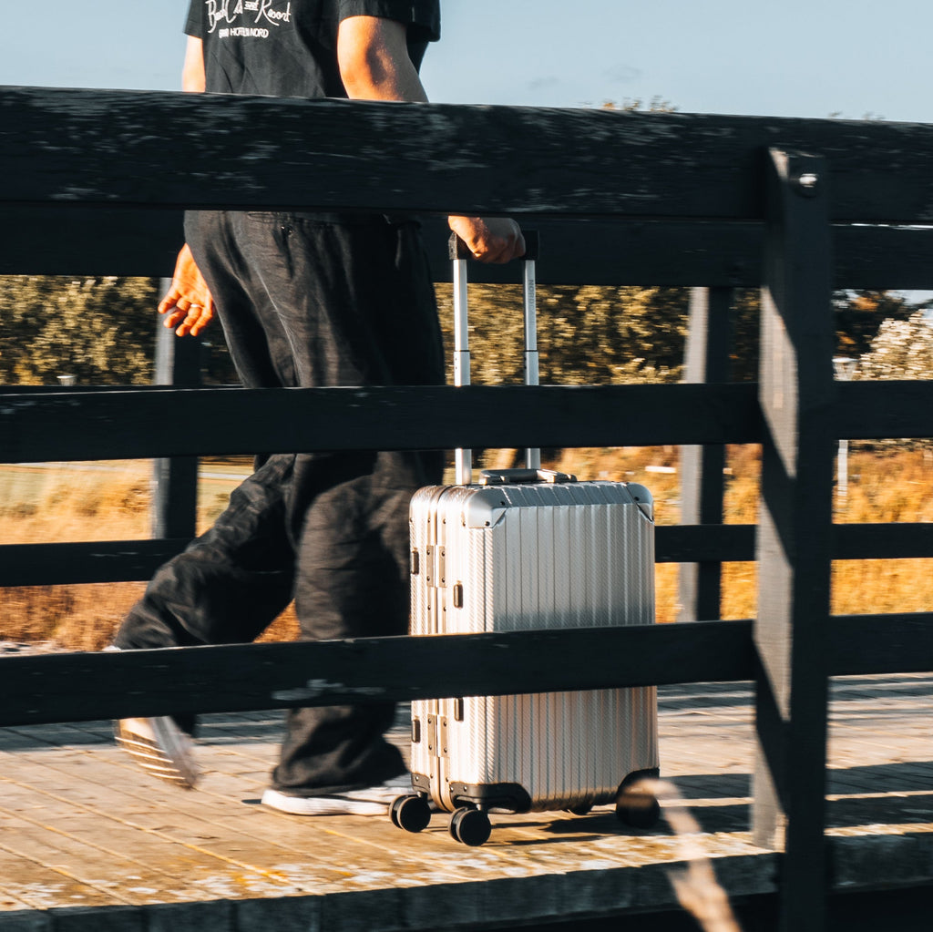 TRAVA ALUMINIUM KUFFERT CHAMPAGNE