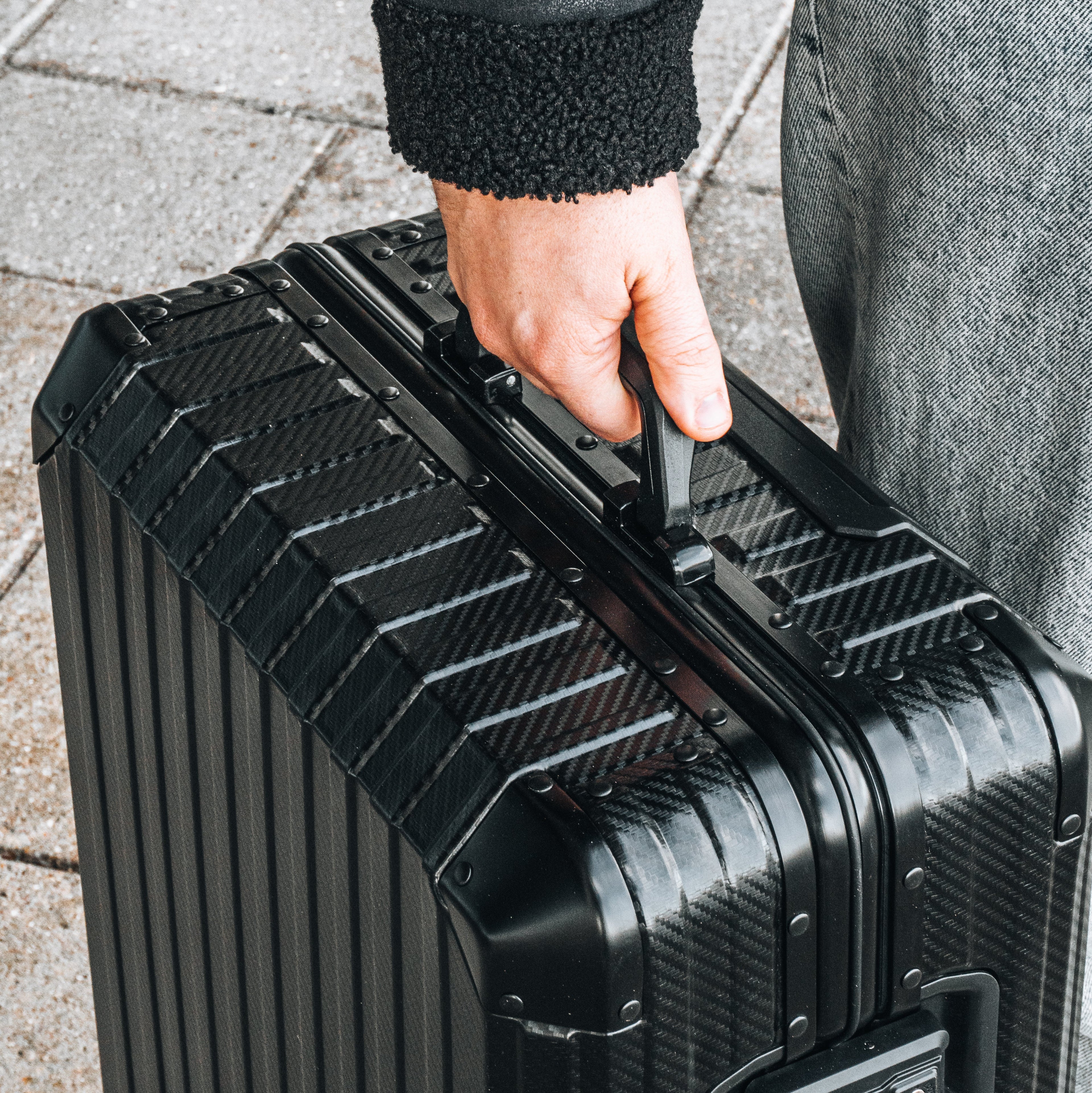 TRAVA ALUMINIUM KUFFERT SORT