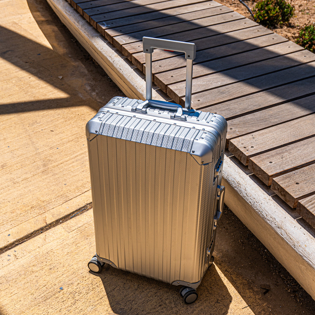 TRAVA ALUMINIUM KUFFERT SØLV